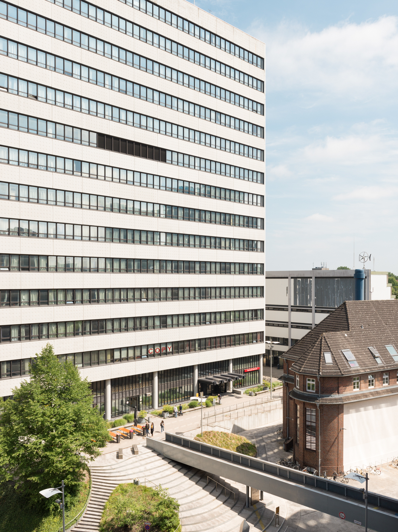Campus Berliner Tor der HAW Hamburg
Campus Berliner Tor der HAW Hamburg mit dem Zentrum für Energietechnik (ZET) und Berliner Tor 7