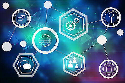 
                Verschiedene Symbole aus der IT-Technik, die miteinander verbunden sind.
            