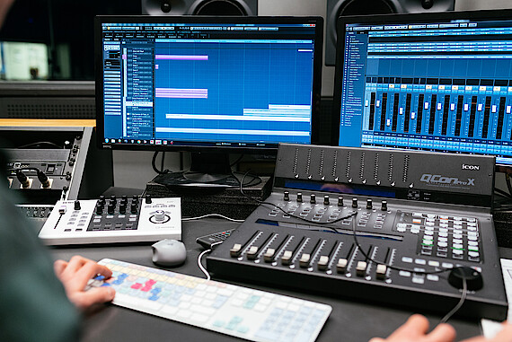 
                                Tonlabor des Departments Medientechnik
                            