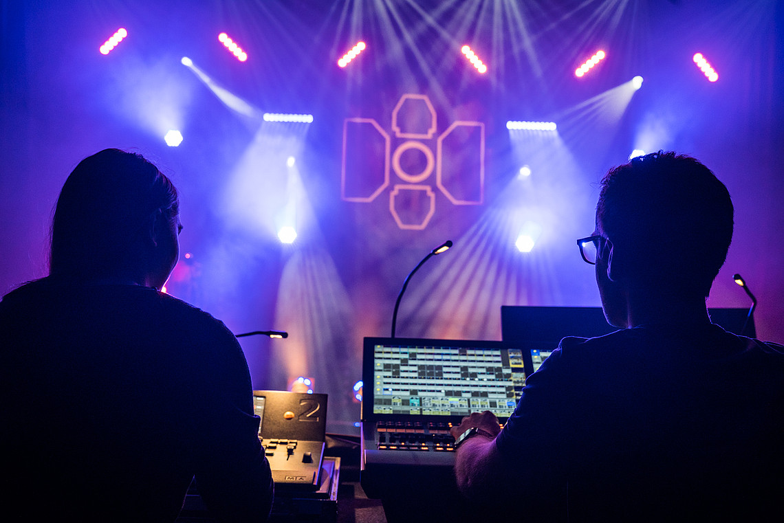 DMI, Studierende des Department Medientechnik, Lichtlabor, Fabia