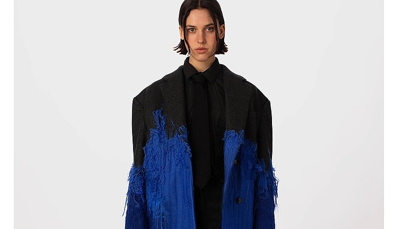 Modestudierende Ella Gödecken überzeugte die Jury mit ihrer Kollektion "Business Knitters". Modestudierende Ella Gödecken überzeugte die Jury mit ihrer Kollektion "Business Knitters".