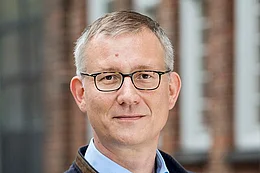 Prof. Ralf Hebecker
