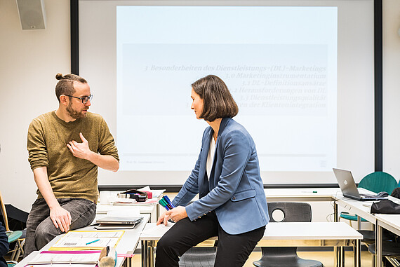 Lehr-Lern-Coaching
Fakultät Wirtschaft und Soziales, Department Pflege und Management, MBA, Seminar, Frontal- Gruppen- und Kollegenarbeit bei Frau Prof. Constanze Sörensen