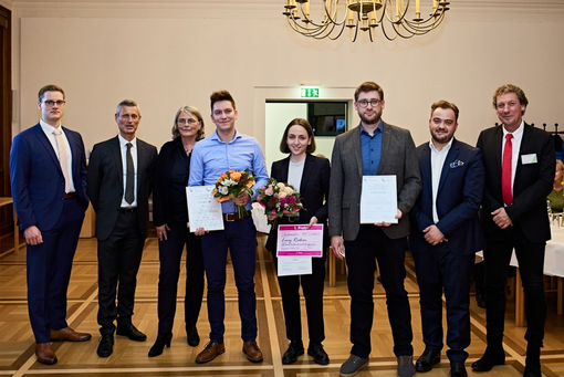 Luc-Riecken-Auszeichnung
Gruppen mit den Ausgezeichneten des dbb-Preises